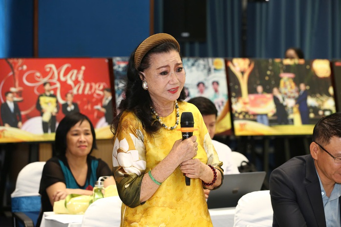 Nghệ sĩ tụ hội hướng tới kỷ niệm 30 năm Giải Mai Vàng và Mai Vàng thứ 30 - Ảnh 7. Nghệ sĩ tụ hội hướng tới kỷ niệm 30 năm Giải Mai Vàng và Mai Vàng thứ 30 - Ảnh 7.