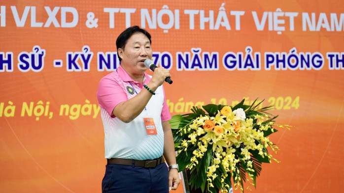 Giải Quần vợt mùa thu Hà Nội góp 100 triệu giúp đồng bào bị bão lũ- Ảnh 2. Giải Quần vợt mùa thu Hà Nội góp 100 triệu giúp đồng bào bị bão lũ- Ảnh 2.