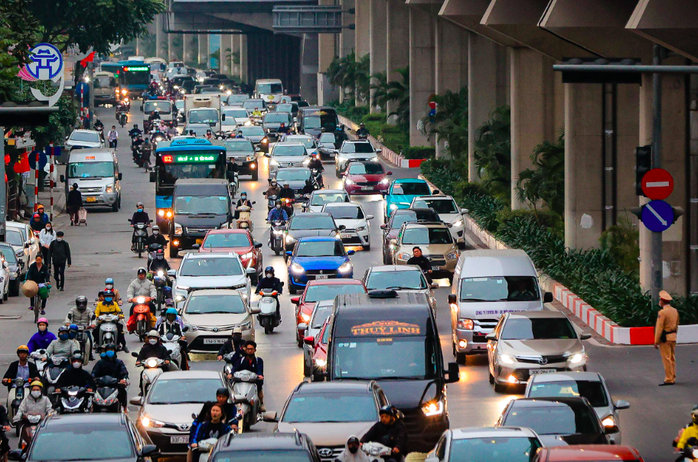 Hà Nội sắp hạn chế ôtô, xe máy xăng ở nhiều khu vực- Ảnh 1.