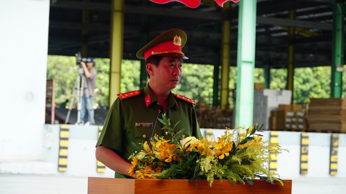 Cận cảnh buổi diễn tập sự cố cháy nổ hóa chất tại doanh nghiệp ở Bình Dương- Ảnh 1. Cận cảnh buổi diễn tập sự cố cháy nổ hóa chất tại doanh nghiệp ở Bình Dương- Ảnh 1.