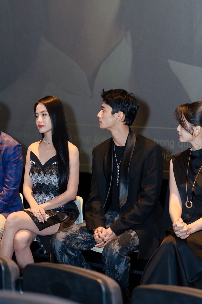 NSƯT Chiều Xuân gây sốc khi trở lại thời học trò- Ảnh 8. NSƯT Chiều Xuân gây sốc khi trở lại thời học trò- Ảnh 8.