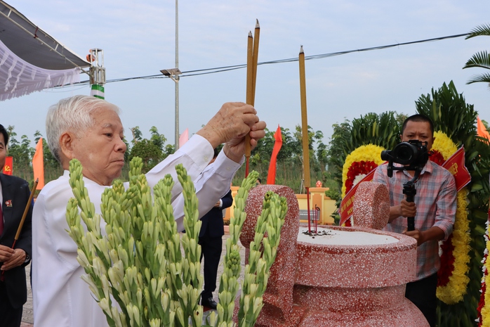 "Vàng trắng" tạo nguồn lực dựng xây quê hương- Ảnh 7. "Vàng trắng" tạo nguồn lực dựng xây quê hương- Ảnh 7.