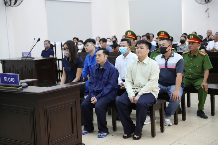Xét xử vụ án cháy quán karaoke An Phú: Xuất hiện nhân chứng mới- Ảnh 4. Xét xử vụ án cháy quán karaoke An Phú: Xuất hiện nhân chứng mới- Ảnh 4.