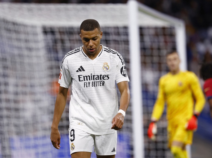 Nhà báo Pháp: Hục hặc với HLV Deschamps, Mbappe muốn chia tay tuyển Pháp- Ảnh 6. Nhà báo Pháp: Hục hặc với HLV Deschamps, Mbappe muốn chia tay tuyển Pháp- Ảnh 6.