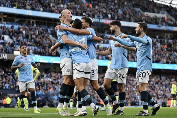 Man City thắng nhàn Southampton, giành ngôi đỉnh bảng Ngoại hạng- Ảnh 3. Man City thắng nhàn Southampton, giành ngôi đỉnh bảng Ngoại hạng- Ảnh 3.