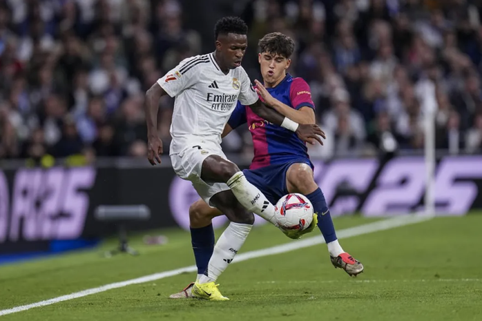 Lamine Yamal lập kỷ lục, Barcelona nghiền nát Real Madrid - Ảnh 6. Lamine Yamal lập kỷ lục, Barcelona nghiền nát Real Madrid - Ảnh 6.