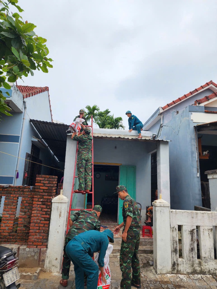 Đà Nẵng: Cấm đường lên bán đảo Sơn Trà từ 5 giờ chiều nay- Ảnh 6. Đà Nẵng: Cấm đường lên bán đảo Sơn Trà từ 5 giờ chiều nay- Ảnh 6.