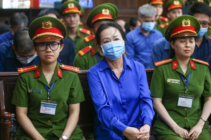 Một người mua trái phiếu Vạn Thịnh Phát được tuyên nhận bồi thường hơn 14,8 tỉ đồng- Ảnh 1. Một người mua trái phiếu Vạn Thịnh Phát được tuyên nhận bồi thường hơn 14,8 tỉ đồng- Ảnh 1.