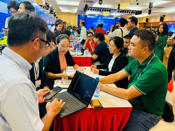 Một chương trình kết nối B2B giữa nhà sản xuất công nghiệp hỗ trợ với nhà mua hàng trong và ngoài nước, diễn ra tại TP HCM trong tháng 8-2024 Một chương trình kết nối B2B giữa nhà sản xuất công nghiệp hỗ trợ với nhà mua hàng trong và ngoài nước, diễn ra tại TP HCM trong tháng 8-2024