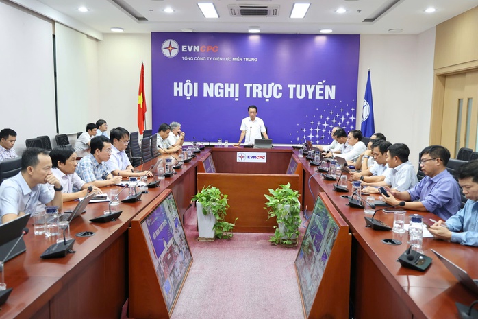 EVNCPC huy động sẵn sàng 35 đội xung kích ứng phó bão Trami- Ảnh 1. EVNCPC huy động sẵn sàng 35 đội xung kích ứng phó bão Trami- Ảnh 1.