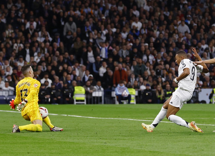 Kylian Mbappe và "cơn ác mộng" Siêu kinh điển - Ảnh 5. Kylian Mbappe và "cơn ác mộng" Siêu kinh điển - Ảnh 5.
