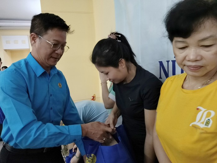 Thiếu biên chế, có nơi, một cán bộ Công đoàn chăm lo cho gần 25.000 đoàn viên- Ảnh 1. Thiếu biên chế, có nơi, một cán bộ Công đoàn chăm lo cho gần 25.000 đoàn viên- Ảnh 1.