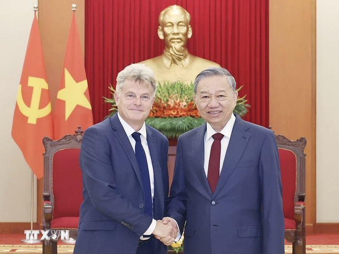 Tổng Bí thư Tô Lâm tiếp Đoàn cấp cao Đảng Cộng sản Pháp- Ảnh 2. Tổng Bí thư Tô Lâm tiếp Đoàn cấp cao Đảng Cộng sản Pháp- Ảnh 2.