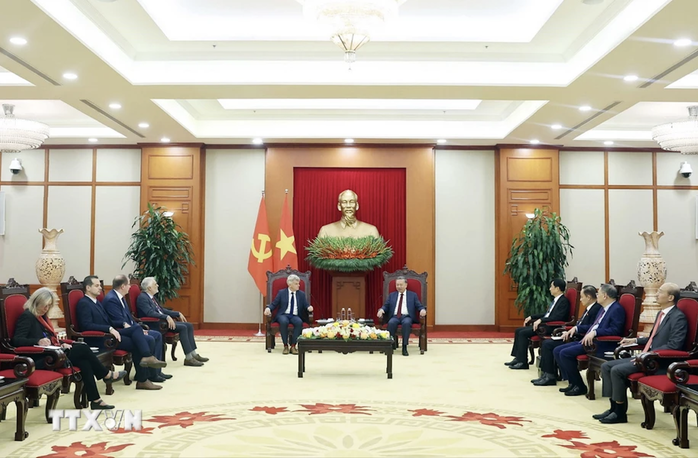 Tổng Bí thư Tô Lâm tiếp Đoàn cấp cao Đảng Cộng sản Pháp- Ảnh 3. Tổng Bí thư Tô Lâm tiếp Đoàn cấp cao Đảng Cộng sản Pháp- Ảnh 3.