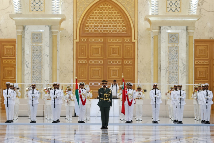UAE bắn 21 phát đại bác chào đón Thủ tướng Phạm Minh Chính- Ảnh 6. UAE bắn 21 phát đại bác chào đón Thủ tướng Phạm Minh Chính- Ảnh 6.