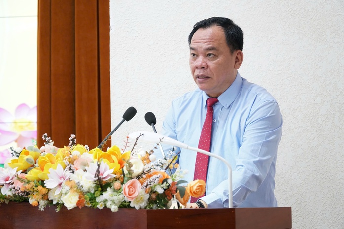 Đồng Nai ký cam kết phục vụ người dân, doanh nghiệp tốt hơn- Ảnh 1. Đồng Nai ký cam kết phục vụ người dân, doanh nghiệp tốt hơn- Ảnh 1.