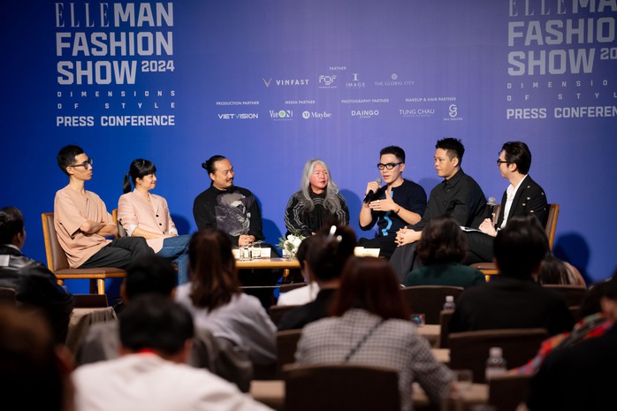 Runway phi truyền thống của "Elleman fashion show 2024"- Ảnh 1. Runway phi truyền thống của "Elleman fashion show 2024"- Ảnh 1.