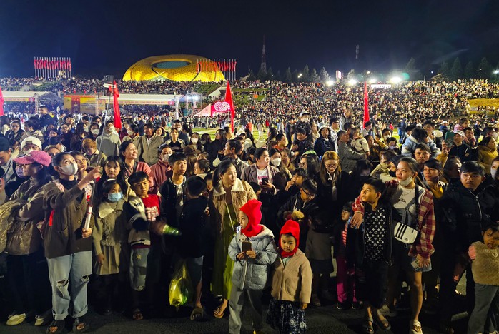 Festival Hoa Đà Lạt 2024 có thể đón 2 triệu lượt khách du lịch- Ảnh 2.