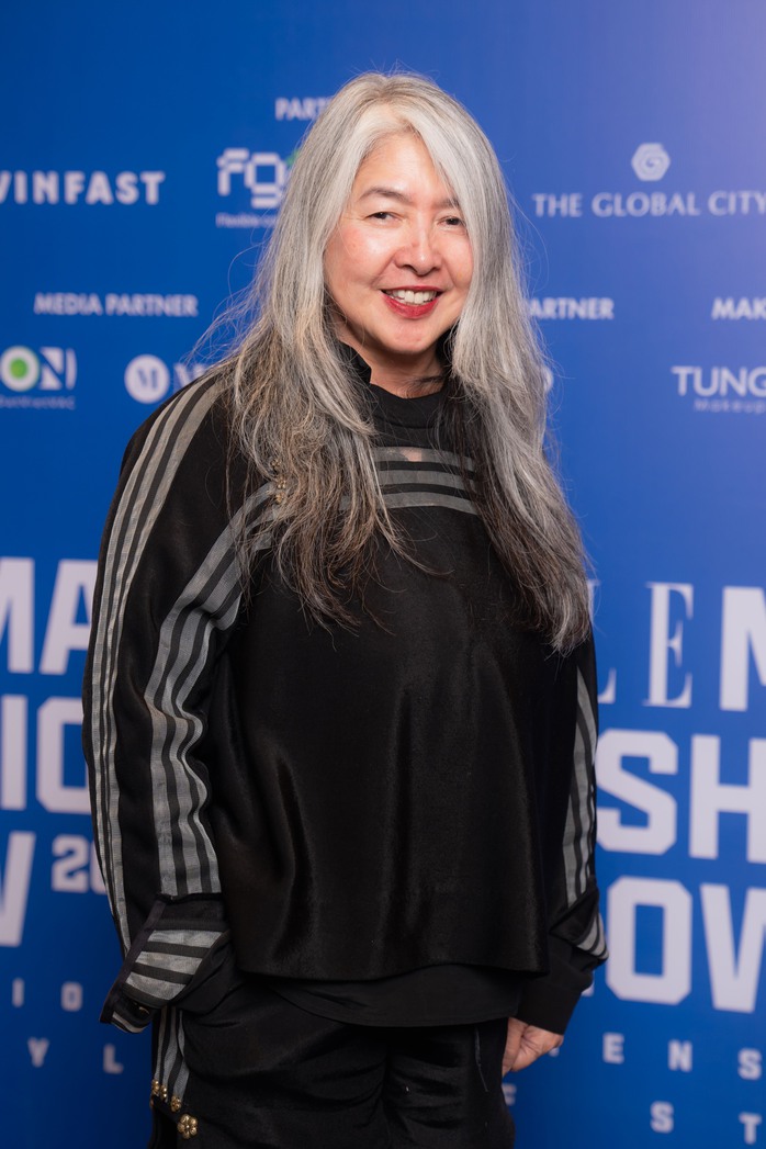 Runway phi truyền thống của "Elleman fashion show 2024"- Ảnh 2. Runway phi truyền thống của "Elleman fashion show 2024"- Ảnh 2.