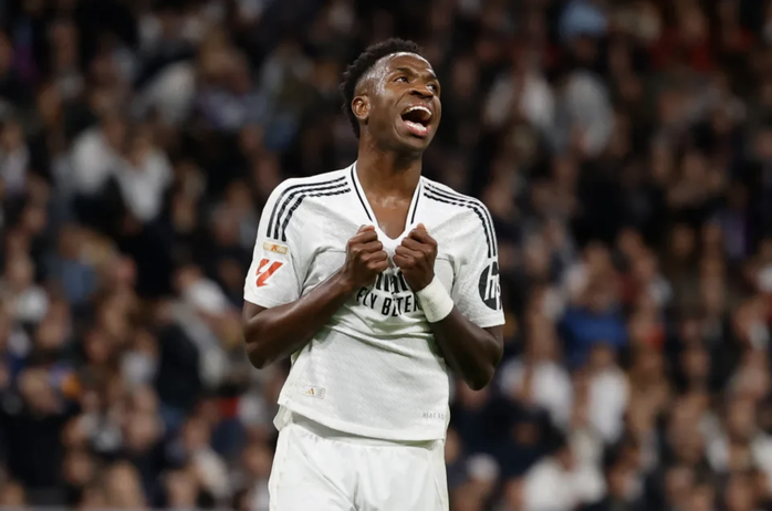 Vinicius Junior nói đúng 9 từ gì sau khi hụt danh hiệu Quả bóng vàng?- Ảnh 4. Vinicius Junior nói đúng 9 từ gì sau khi hụt danh hiệu Quả bóng vàng?- Ảnh 4.