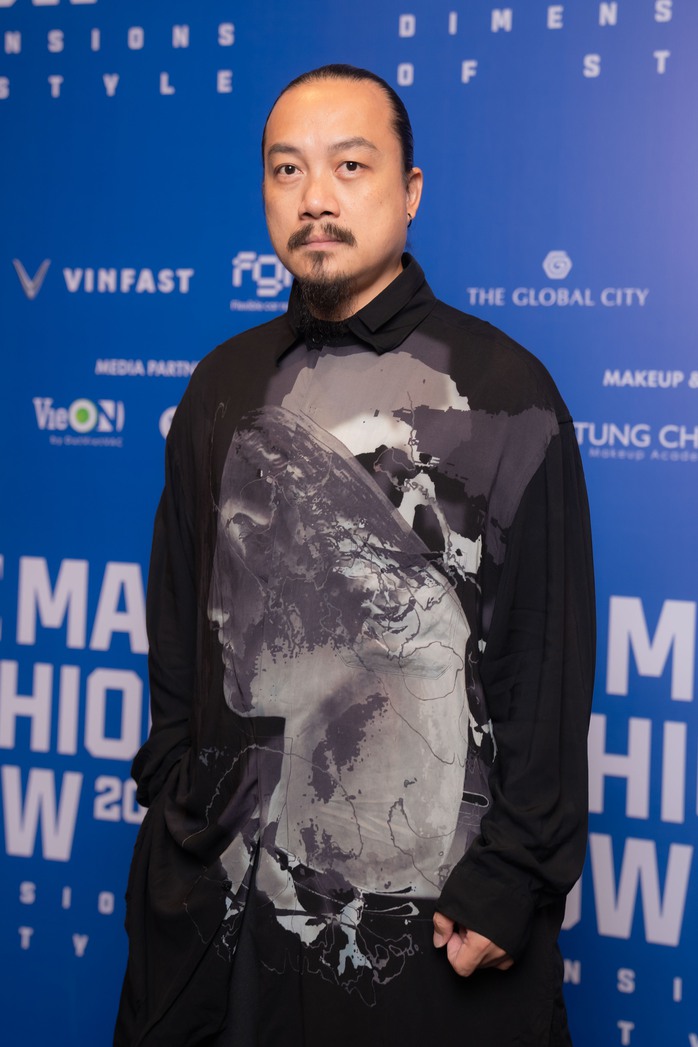 Runway phi truyền thống của "Elleman fashion show 2024"- Ảnh 3. Runway phi truyền thống của "Elleman fashion show 2024"- Ảnh 3.