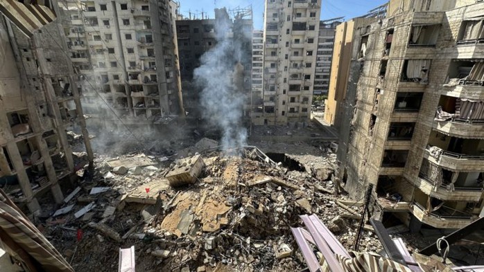 Điểm nóng xung đột ngày 4-10: Đụng độ trên bộ, Israel "nếm mùi" Hezbollah?- Ảnh 1. Điểm nóng xung đột ngày 4-10: Đụng độ trên bộ, Israel "nếm mùi" Hezbollah?- Ảnh 1.