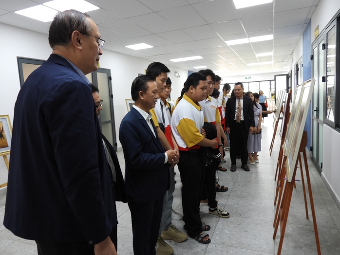Một hoạt động tôn vinh tài năng nữ tổ chức tại Trường ĐH Cửu Long- Ảnh 4. Một hoạt động tôn vinh tài năng nữ tổ chức tại Trường ĐH Cửu Long- Ảnh 4.