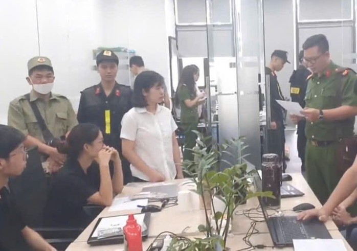 Một giám đốc công ty dược có doanh thu hàng trăm tỉ đồng bị bắt- Ảnh 1. Một giám đốc công ty dược có doanh thu hàng trăm tỉ đồng bị bắt- Ảnh 1.