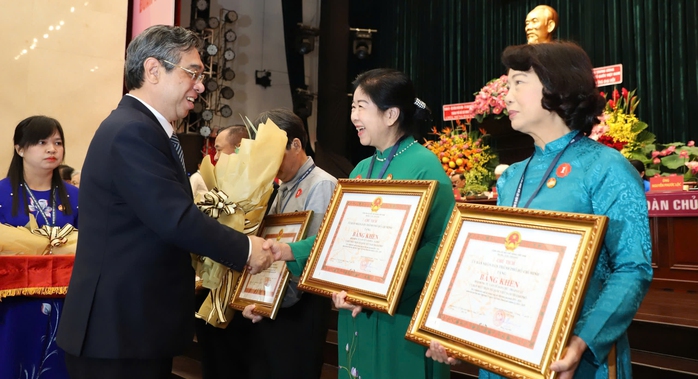 Phát huy tinh thần chung sức, đồng lòng- Ảnh 4. Phát huy tinh thần chung sức, đồng lòng- Ảnh 4.