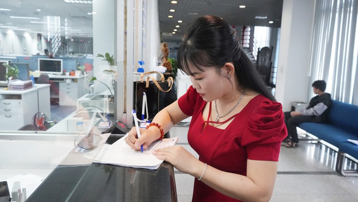 Bất ngờ trúng thưởng 9 miếng vàng SJC nhờ uống Trà Dr Thanh- Ảnh 1. Bất ngờ trúng thưởng 9 miếng vàng SJC nhờ uống Trà Dr Thanh- Ảnh 1.