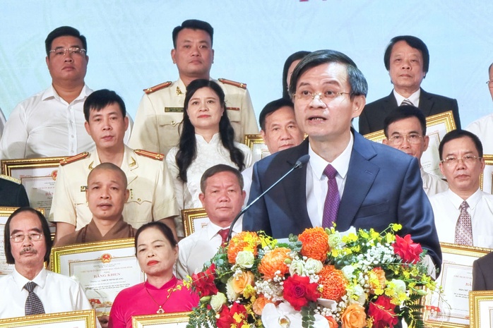 Tôn vinh 65 điển hình học tập, làm theo lời Bác- Ảnh 4. Tôn vinh 65 điển hình học tập, làm theo lời Bác- Ảnh 4.