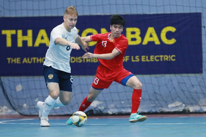 U19 futsal Việt Nam thắng cách biệt 2 bàn trước tốp 7 thế giới- Ảnh 2. U19 futsal Việt Nam thắng cách biệt 2 bàn trước tốp 7 thế giới- Ảnh 2.