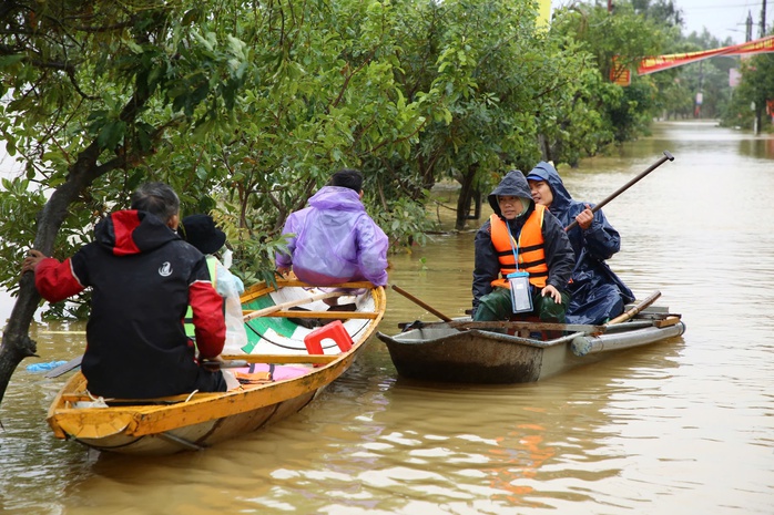 Hình ảnh mới nhất về cuộc sống người dân ở "rốn lũ" Lệ Thủy- Ảnh 1. Hình ảnh mới nhất về cuộc sống người dân ở "rốn lũ" Lệ Thủy- Ảnh 1.