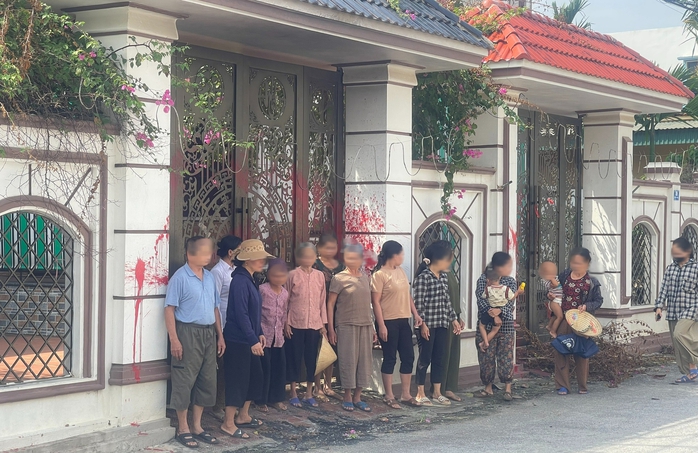 Người phụ nữ tuyên bố vỡ hụi, hàng chục hộ dân lo trắng tay- Ảnh 2. Người phụ nữ tuyên bố vỡ hụi, hàng chục hộ dân lo trắng tay- Ảnh 2.