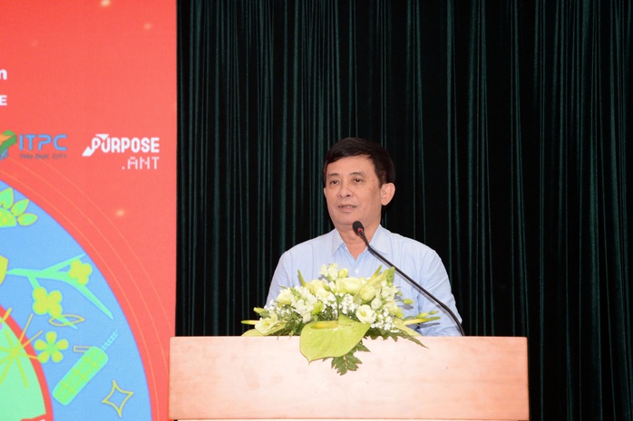 TP HCM rực rỡ đón năm mới với lễ hội đầu tiên- Ảnh 2. TP HCM rực rỡ đón năm mới với lễ hội đầu tiên- Ảnh 2.