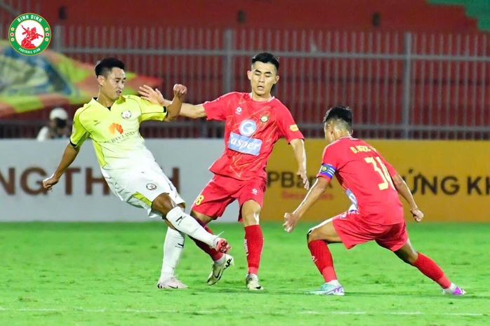 CLB Hoàng Anh Gia Lai mất ngôi đầu bảng V-League- Ảnh 4. CLB Hoàng Anh Gia Lai mất ngôi đầu bảng V-League- Ảnh 4.