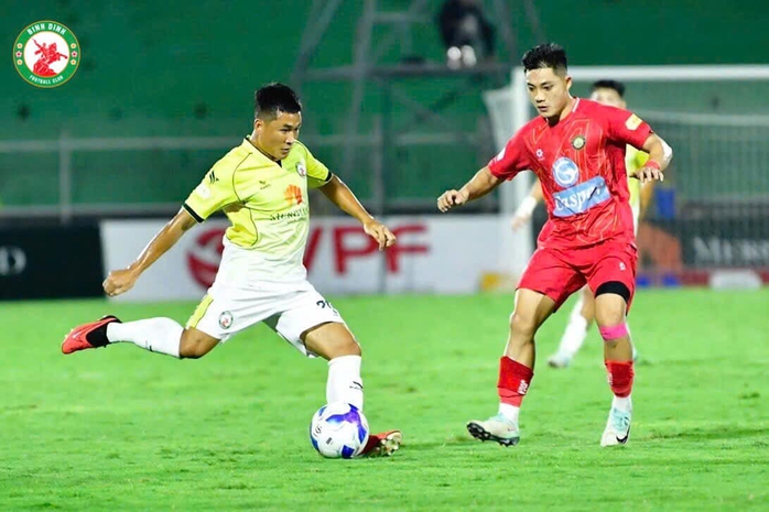CLB Hoàng Anh Gia Lai mất ngôi đầu bảng V-League- Ảnh 2. CLB Hoàng Anh Gia Lai mất ngôi đầu bảng V-League- Ảnh 2.