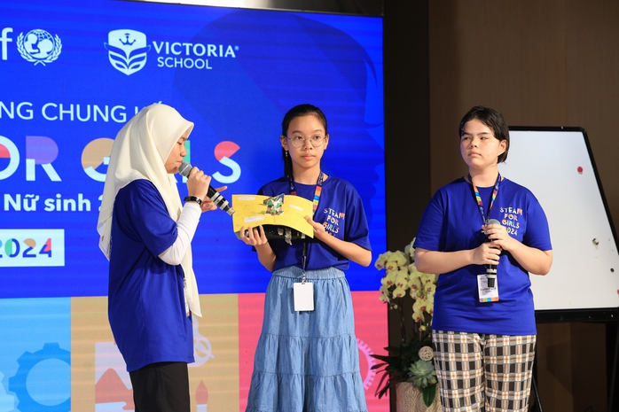 Dự án "Laugh and learn - Climate Change - Funny Course" đoạt giải nhất chủ đề Thích ứng với biến đổi khí hậu Dự án "Laugh and learn - Climate Change - Funny Course" đoạt giải nhất chủ đề Thích ứng với biến đổi khí hậu