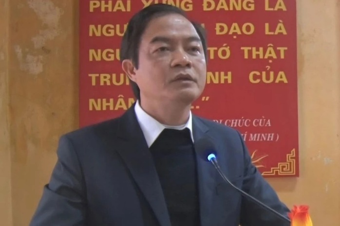 Bắt một Phó chủ tịch UBND huyện- Ảnh 1. Bắt một Phó chủ tịch UBND huyện- Ảnh 1.