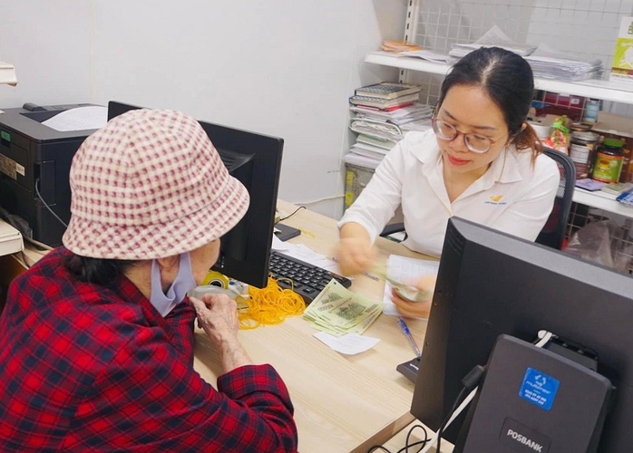 Thu hồi hàng trăm tỉ đồng tiền chi sai chế độ BHXH- Ảnh 1. Thu hồi hàng trăm tỉ đồng tiền chi sai chế độ BHXH- Ảnh 1.