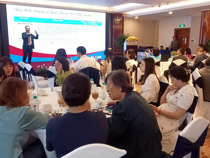 Làm gì để biết có rơi vào diện hoãn xuất cảnh do nợ thuế?- Ảnh 1. Làm gì để biết có rơi vào diện hoãn xuất cảnh do nợ thuế?- Ảnh 1.