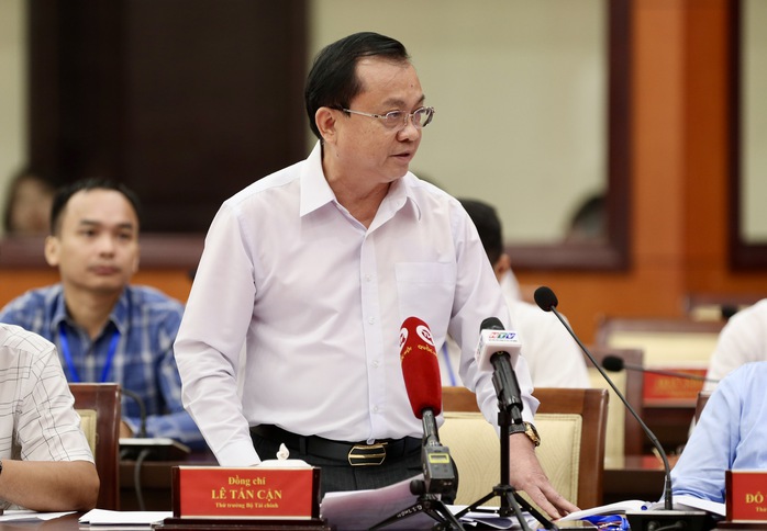 Vì sao thu ngân sách của TP HCM giảm so với Hà Nội?- Ảnh 2. Vì sao thu ngân sách của TP HCM giảm so với Hà Nội?- Ảnh 2.