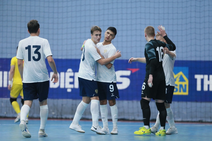U19 futsal Việt Nam khiến Nga đánh rơi chiến thắng cuối trận- Ảnh 1. U19 futsal Việt Nam khiến Nga đánh rơi chiến thắng cuối trận- Ảnh 1.