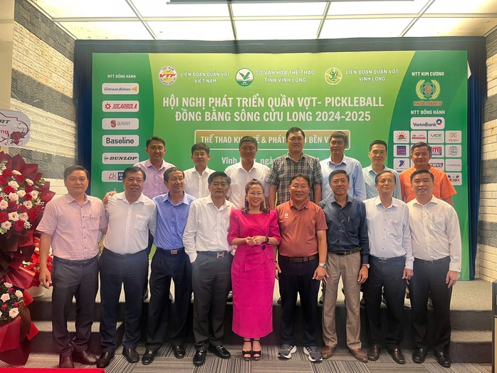 Khai mạc giải quần vợt năng khiếu và hội nghị phát triển quần vợt - pickleball khu vực ĐBSCL- Ảnh 2. Khai mạc giải quần vợt năng khiếu và hội nghị phát triển quần vợt - pickleball khu vực ĐBSCL- Ảnh 2.
