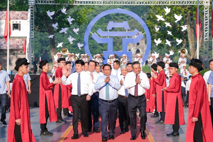 Tái hiện những mốc son lịch sử của Hà Nội- Ảnh 1. Tái hiện những mốc son lịch sử của Hà Nội- Ảnh 1.