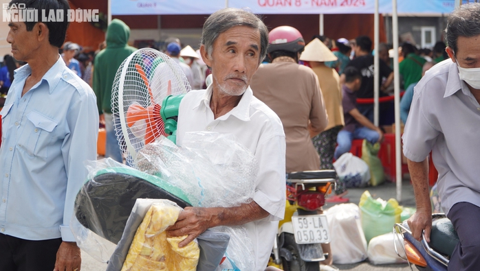 Một buổi sáng ngập tràn niềm vui ở quận 8 - TP HCM- Ảnh 6. Một buổi sáng ngập tràn niềm vui ở quận 8 - TP HCM- Ảnh 6.
