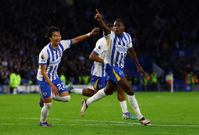 Thua ngược ngỡ ngàng, Tottenham ôm hận tại Brighton- Ảnh 6. Thua ngược ngỡ ngàng, Tottenham ôm hận tại Brighton- Ảnh 6.