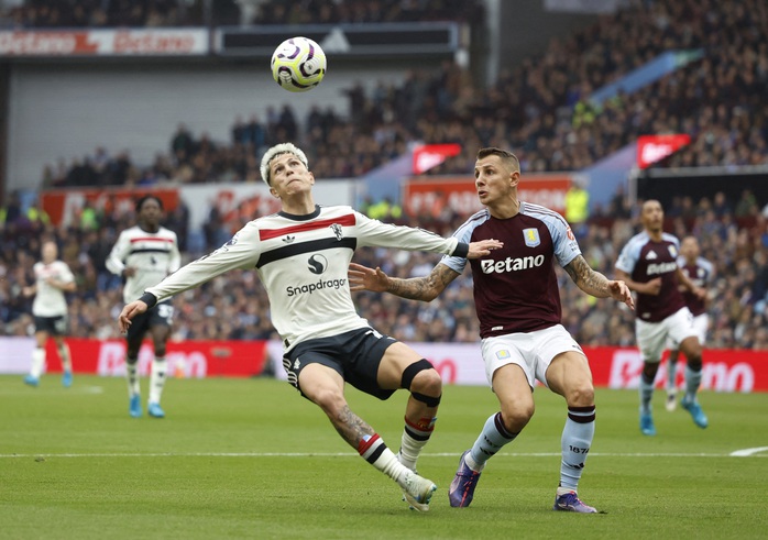 Cầm chân Aston Villa, Man United níu "ghế" thầy Ten Hag- Ảnh 1. Cầm chân Aston Villa, Man United níu "ghế" thầy Ten Hag- Ảnh 1.