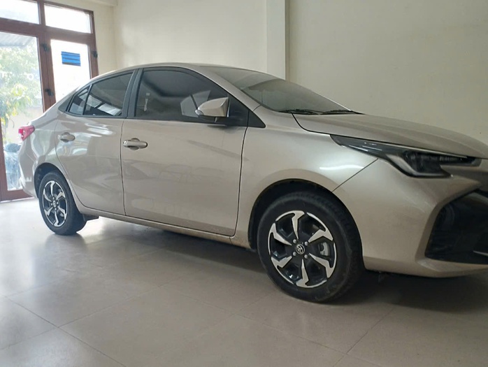 Khách hàng tố đại lý Toyota "lừa" giảm lệ phí trước bạ- Ảnh 2. Khách hàng tố đại lý Toyota "lừa" giảm lệ phí trước bạ- Ảnh 2.