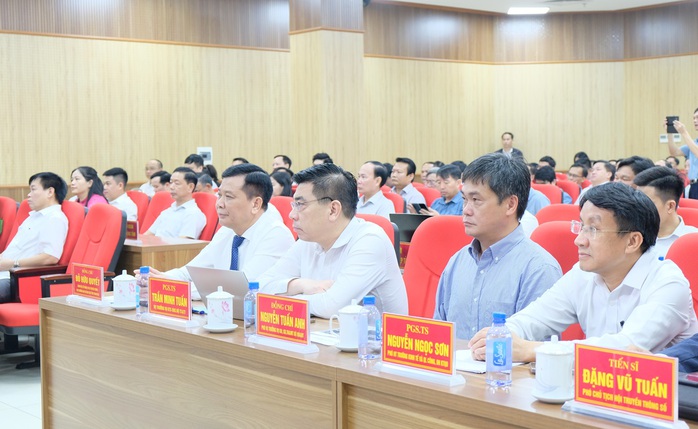 Thanh Hóa hướng tới chuyển đổi số, chuyển đổi xanh bền vững- Ảnh 2. Thanh Hóa hướng tới chuyển đổi số, chuyển đổi xanh bền vững- Ảnh 2.